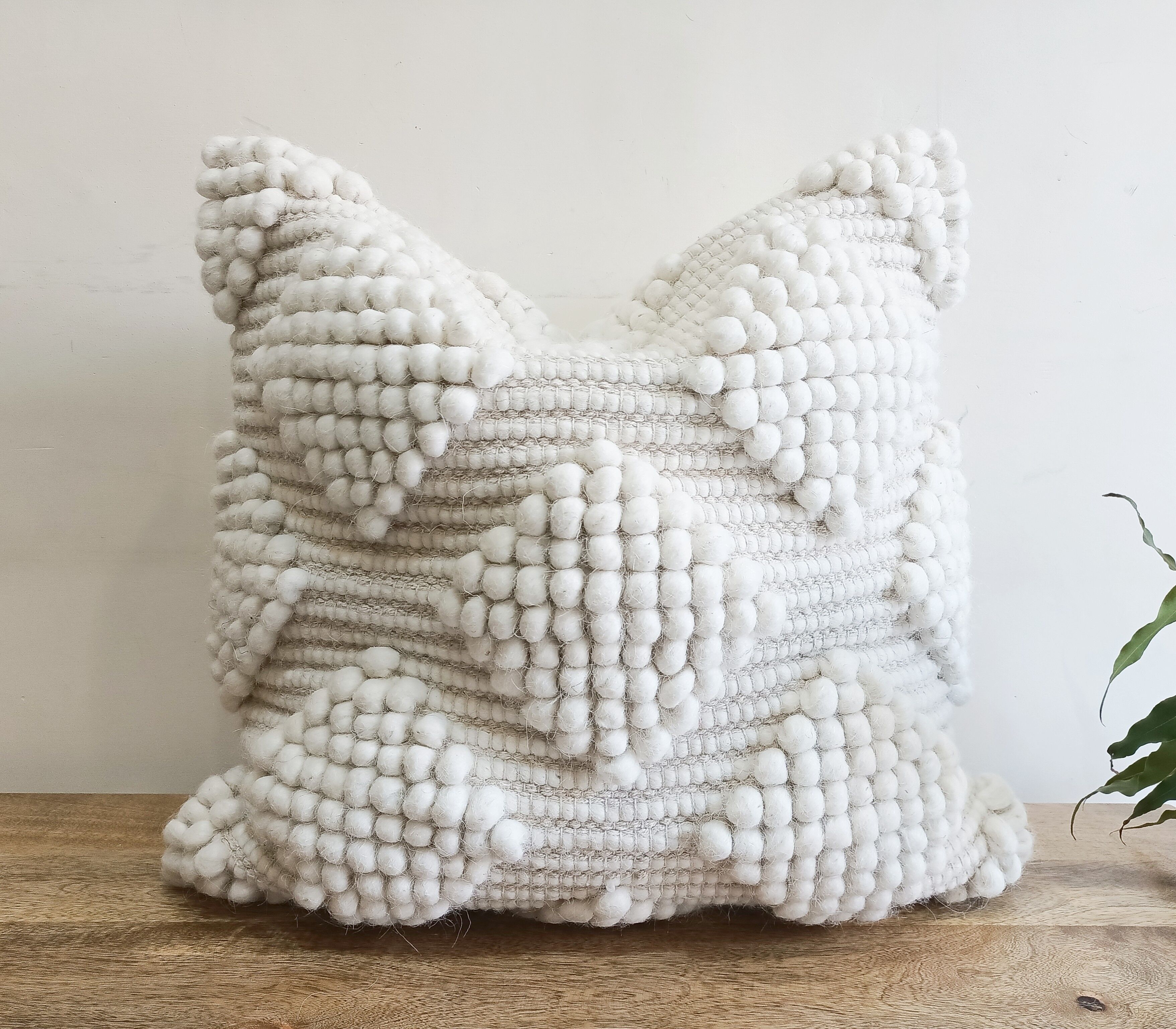 Housse de coussin de tapis rustique en laine tissée à la main