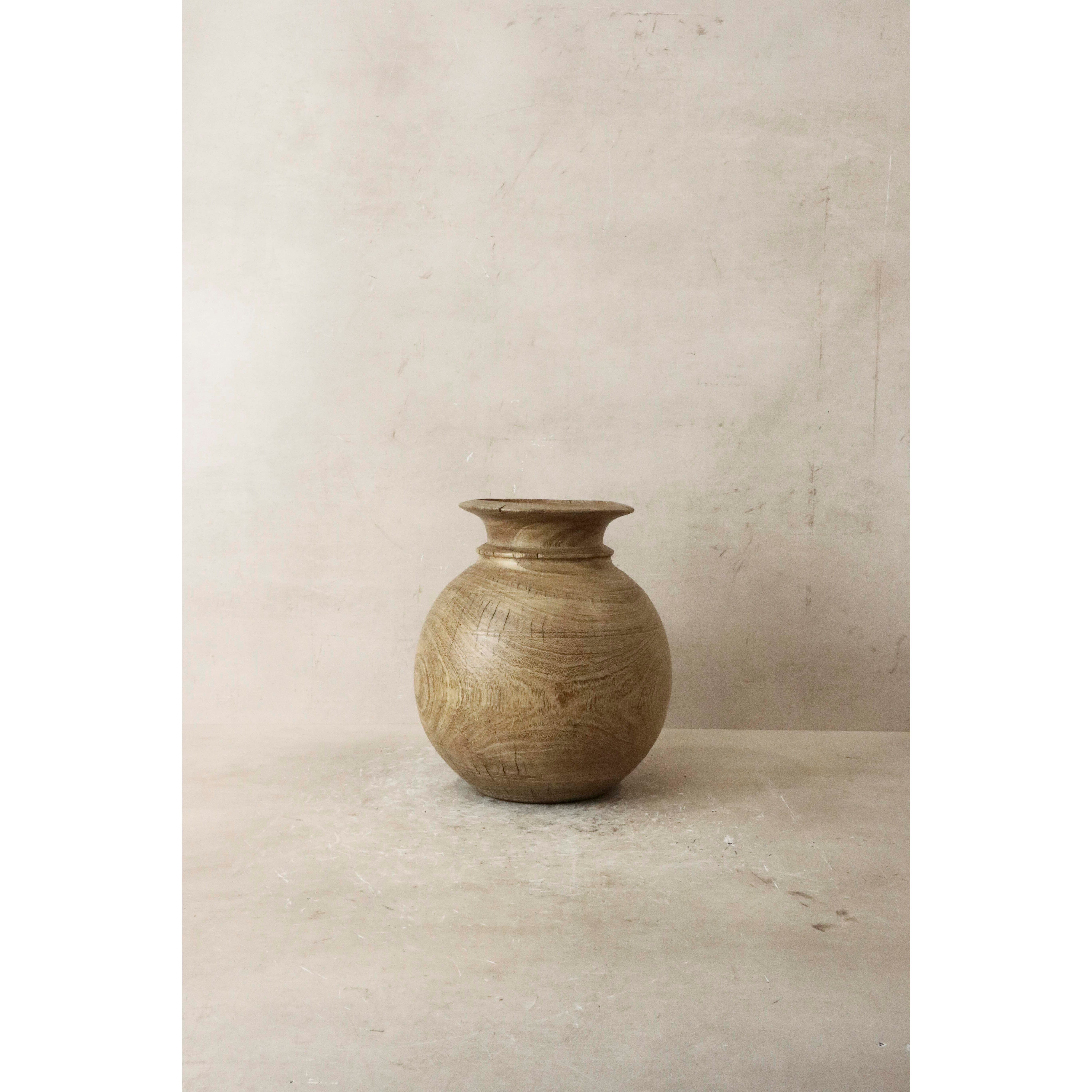 Vase Vintage en Teck - 54.8