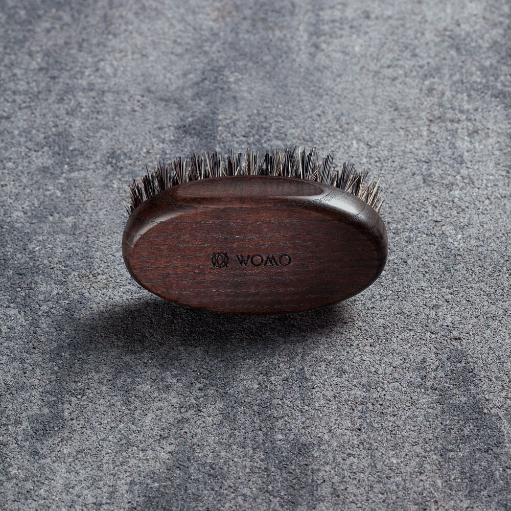 Cepillo de barba de viaje