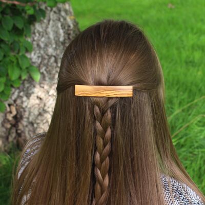 Mila olive wood hair clip