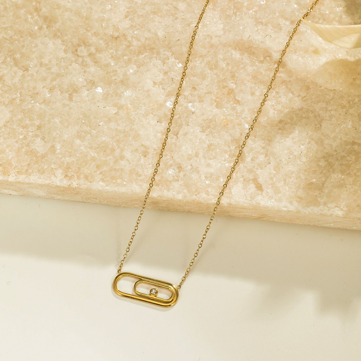 Collana con spilla in acciaio inossidabile - BJ210190