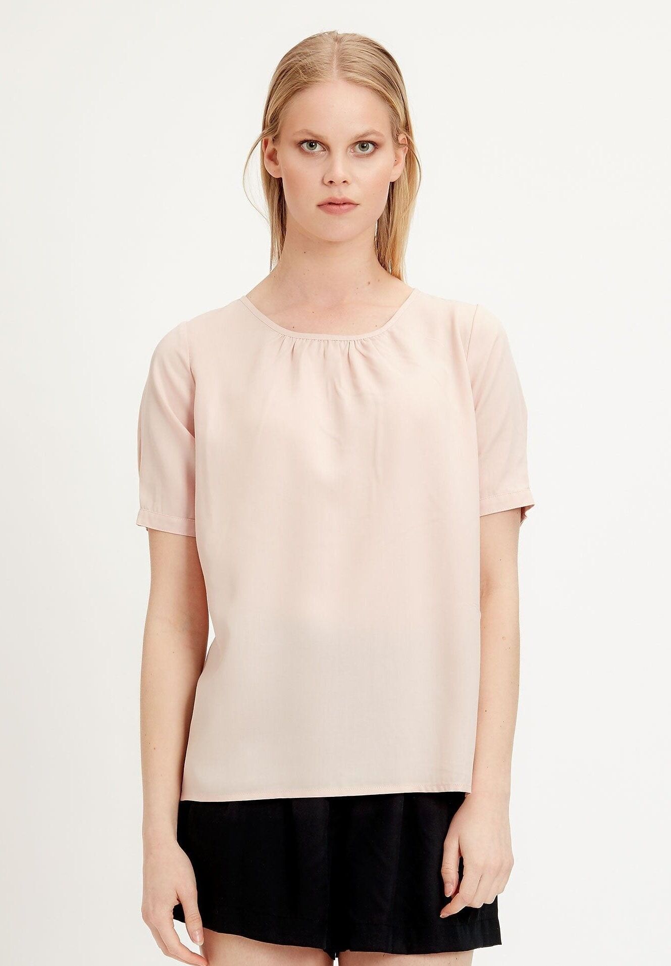 Camicetta a maniche corte realizzata in TENCEL™ Lyocell