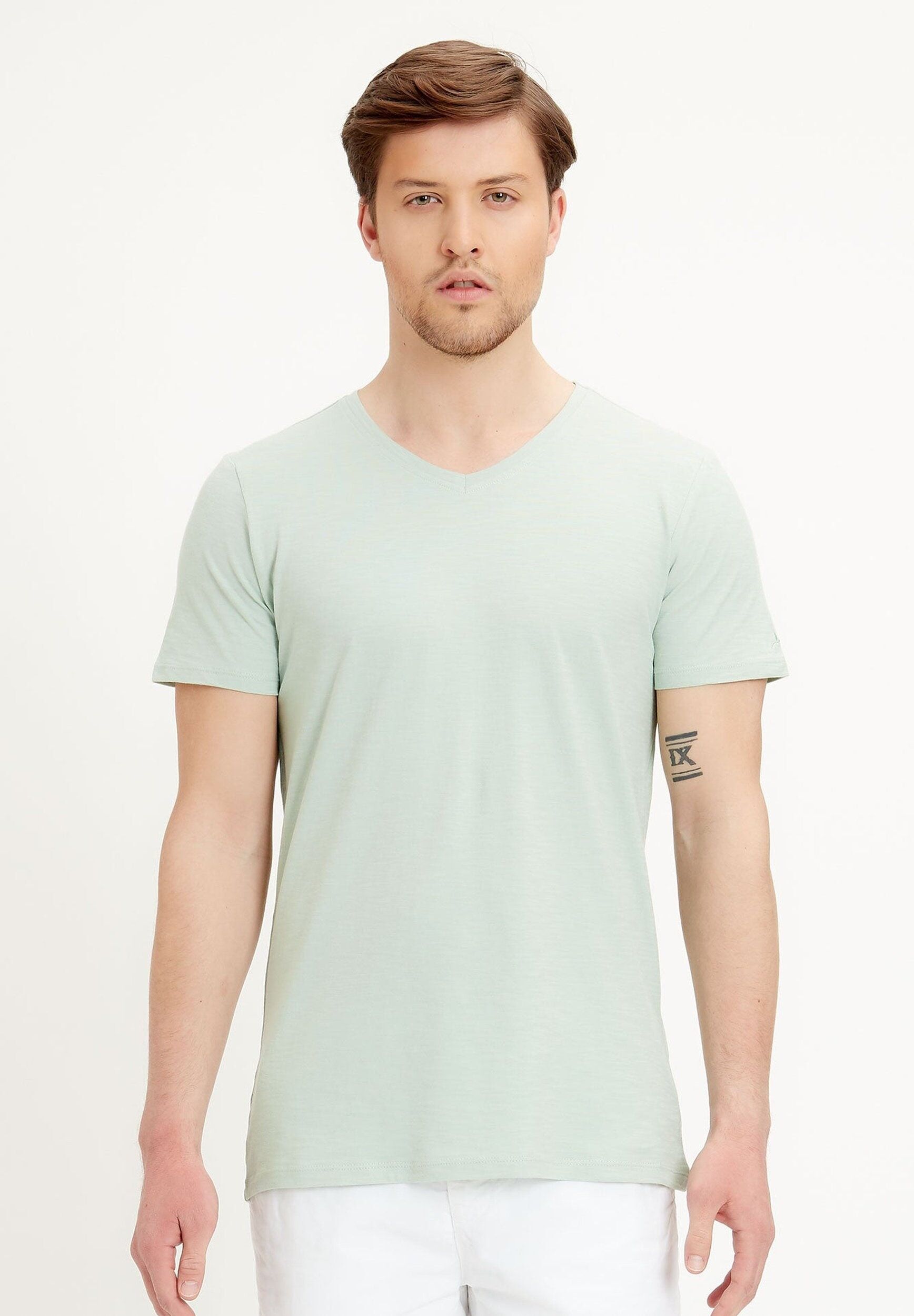 T-shirt basic in cotone biologico con scollo a V