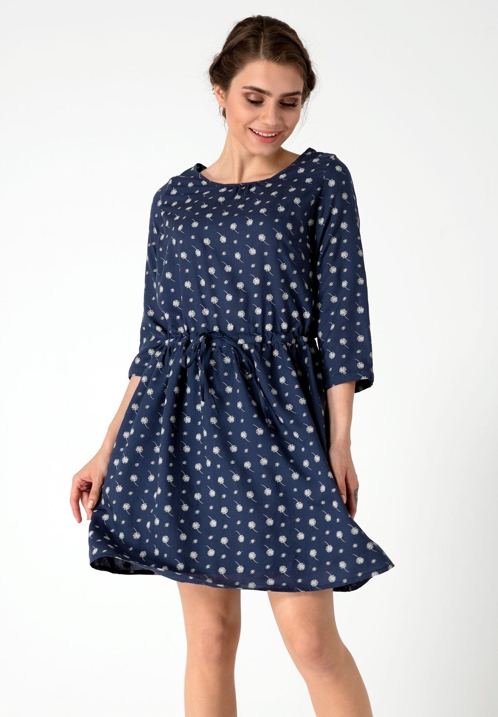 Abito con stampa allover realizzato in TENCEL™ Lyocell con maniche a 3/4