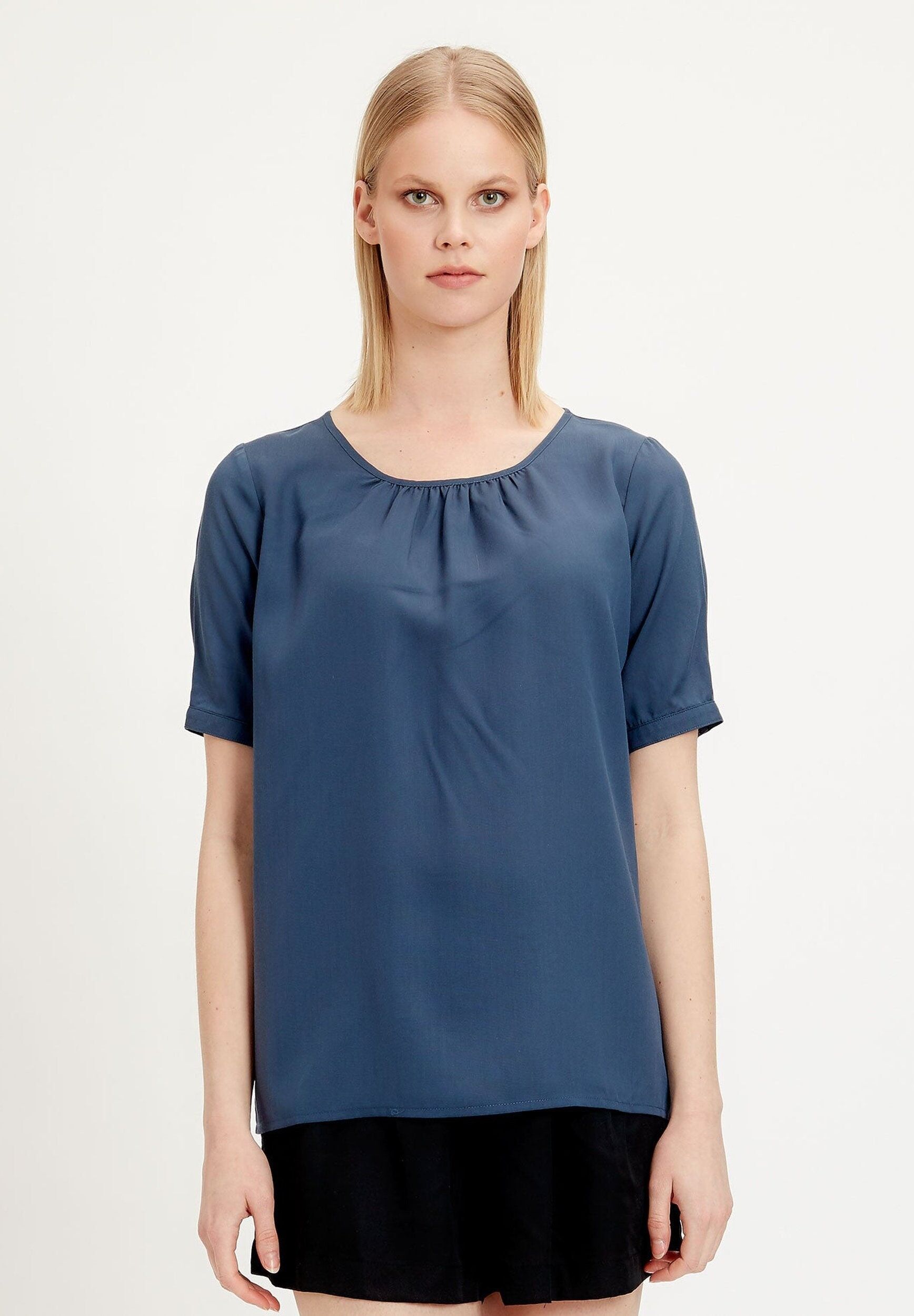 Camicetta a maniche corte realizzata in TENCEL™ Lyocell