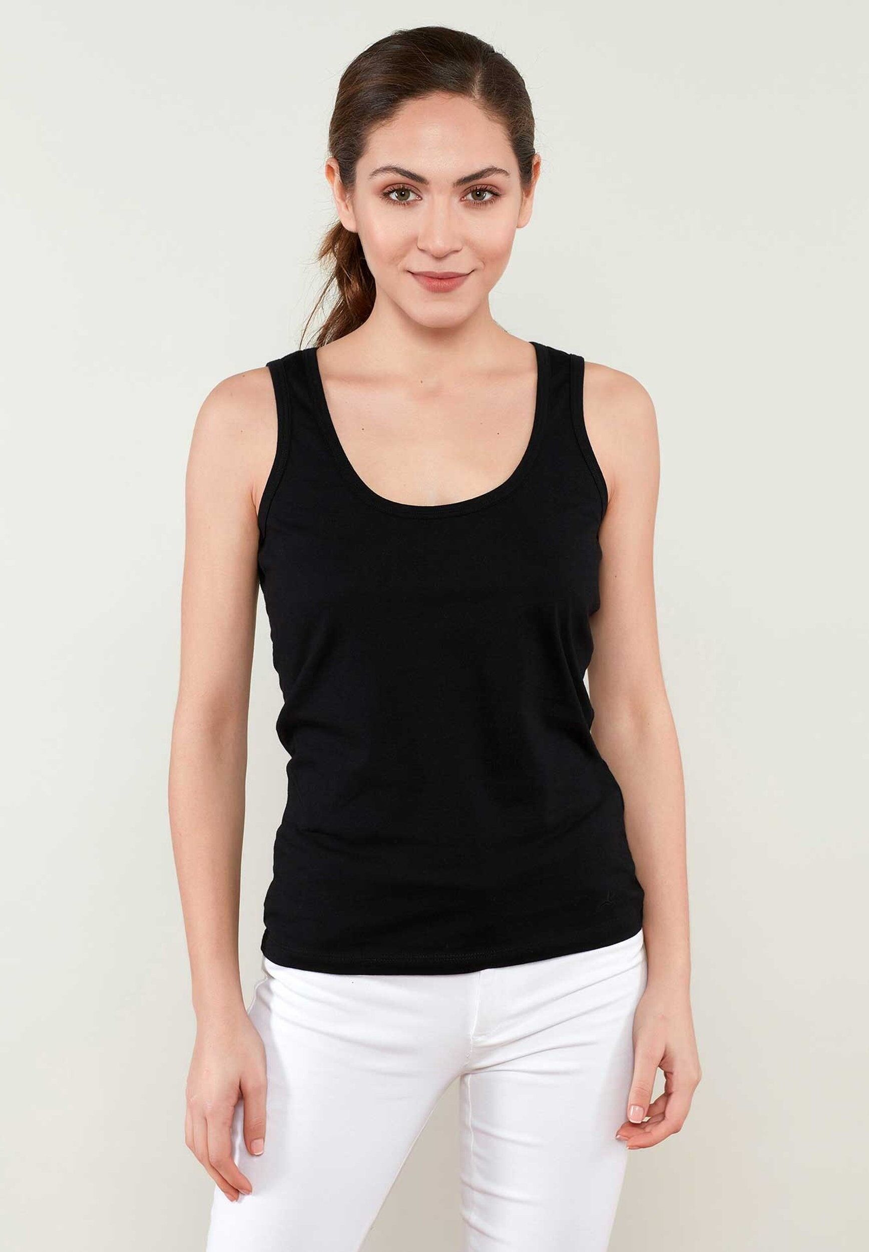 Canotta realizzata in cotone biologico