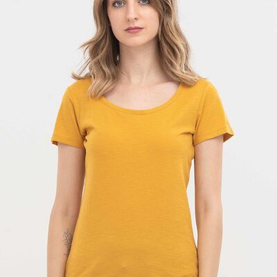 Basic T-shirt made of organic cotton