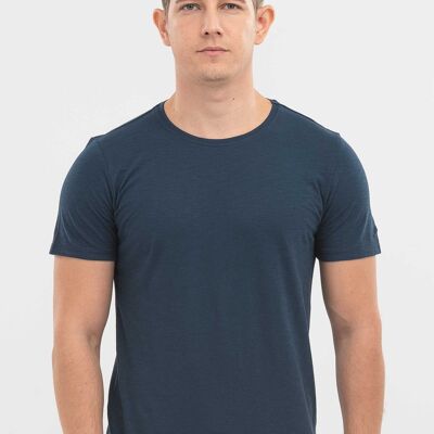 Basic T-shirt made of organic cotton