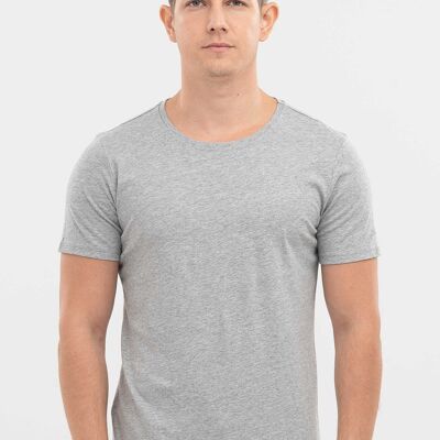 Basic T-shirt made of organic cotton