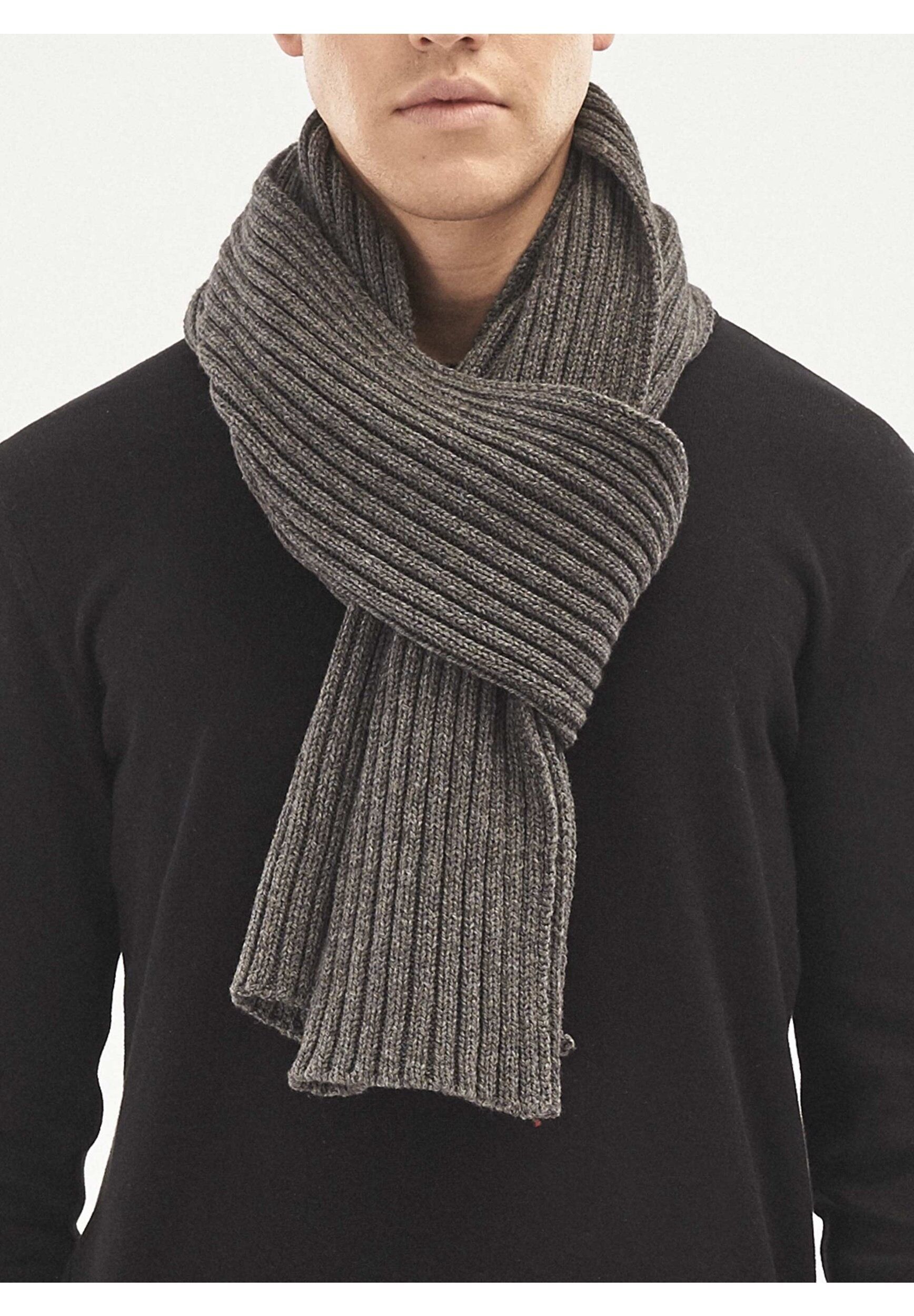 Strickschal aus Bio-Merinowolle und Bio-Baumwolle