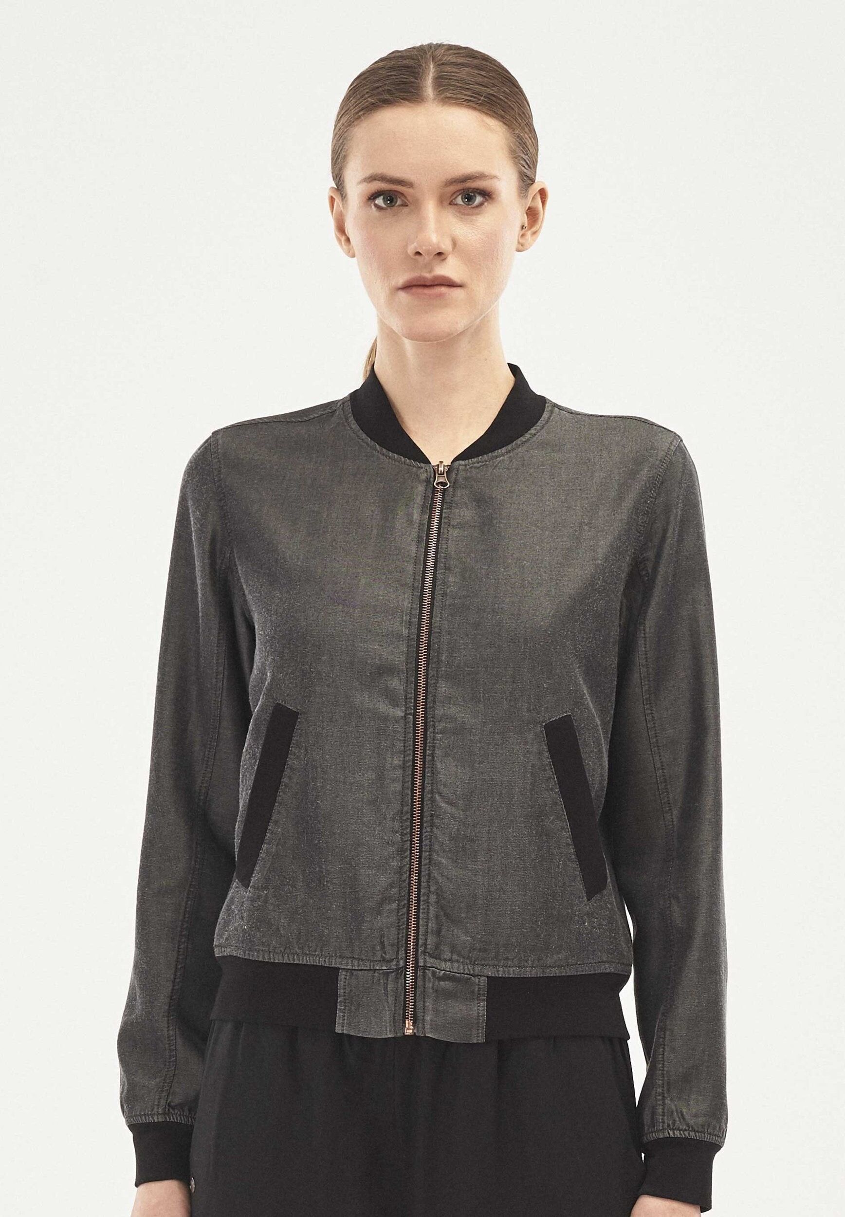 Giubbotto bomber realizzato in denim TENCEL™ Lyocell