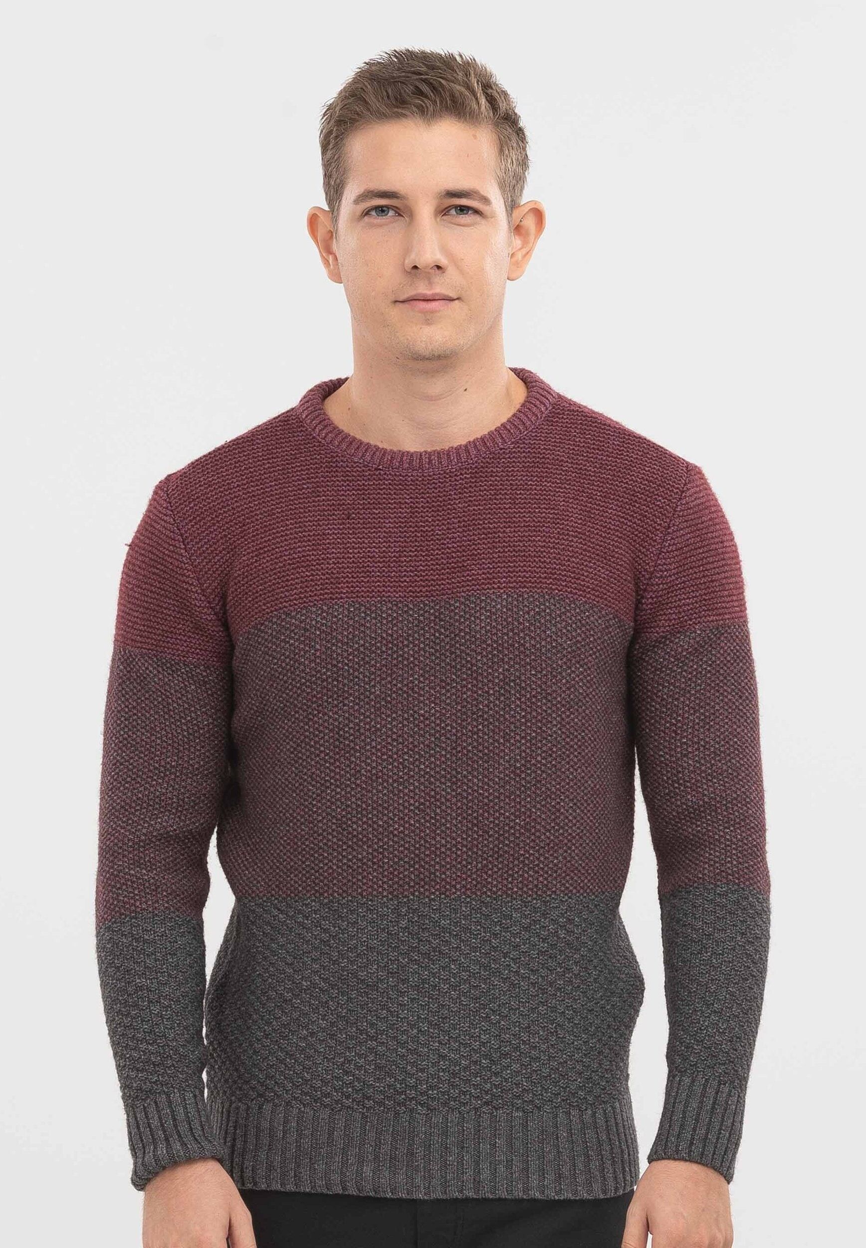 Maglione realizzato in lana merino biologica e cotone biologico