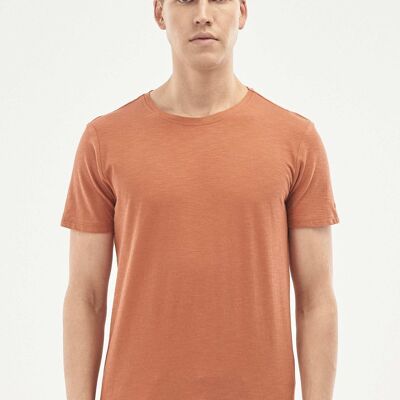 Basic T-shirt made of organic cotton