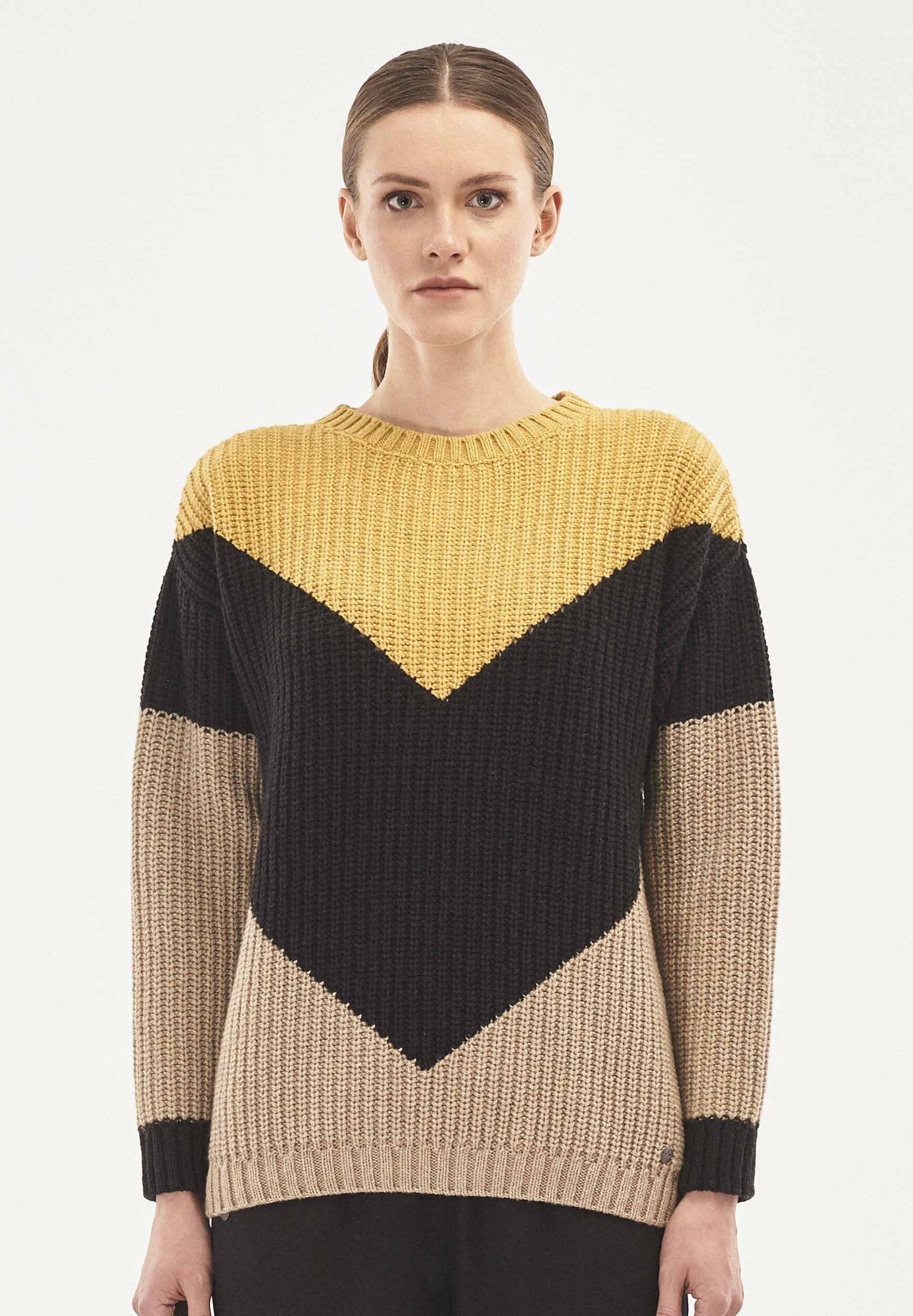 Maglione realizzato in lana merino biologica e cotone biologico