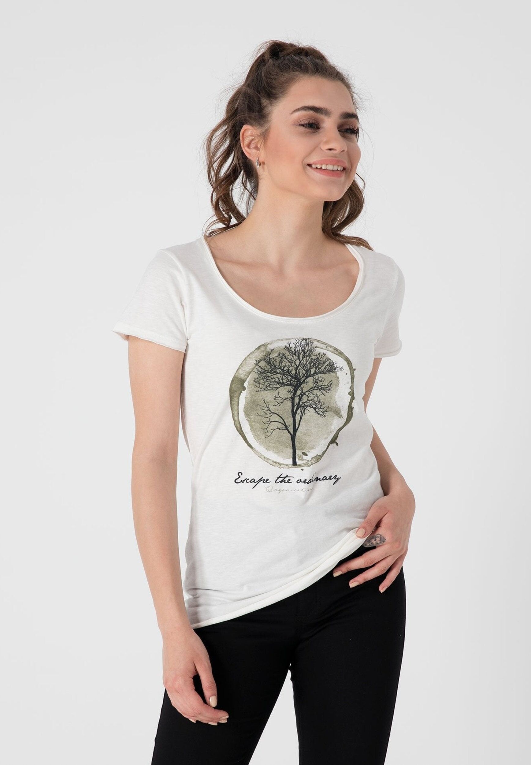 T-shirt con stampa di motivi ad albero e testo in cotone biologico