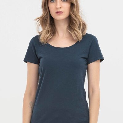 Basic T-shirt made of organic cotton