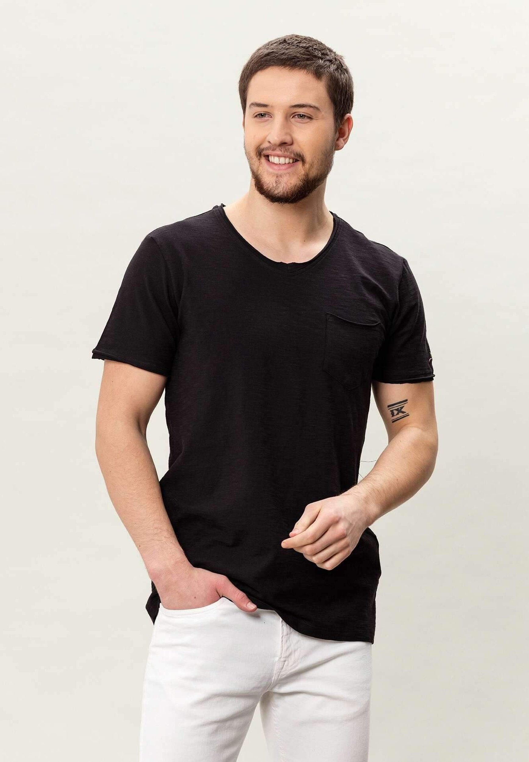 T-shirt in cotone biologico con taschino sul petto