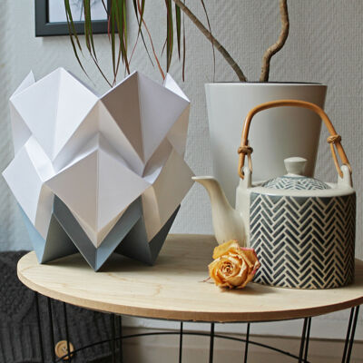 Bicolour Origami Tischlampe - S - Platinum