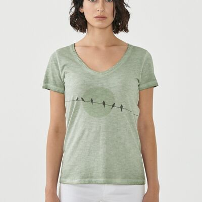 Garment dyed organic cotton t-shirt with bird print