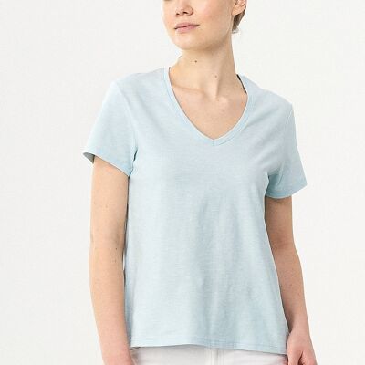 Basic T-shirt made of organic cotton with V-neck