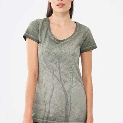 Camiseta teñida en prenda de algodón orgánico con estampado de árboles