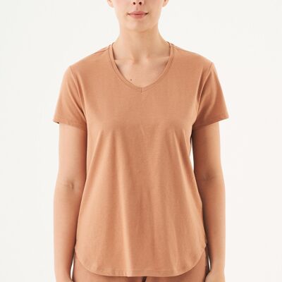 TUBA- Basic T-shirt made of organic cotton with V-neck