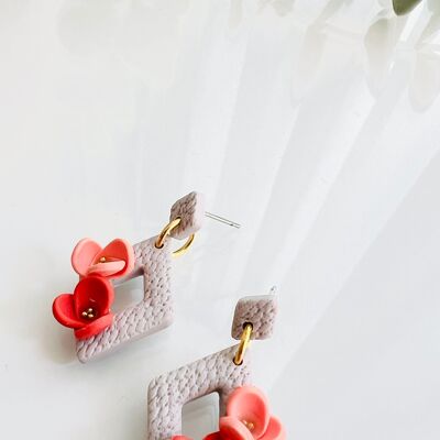 Floral earrings with linen structure #4