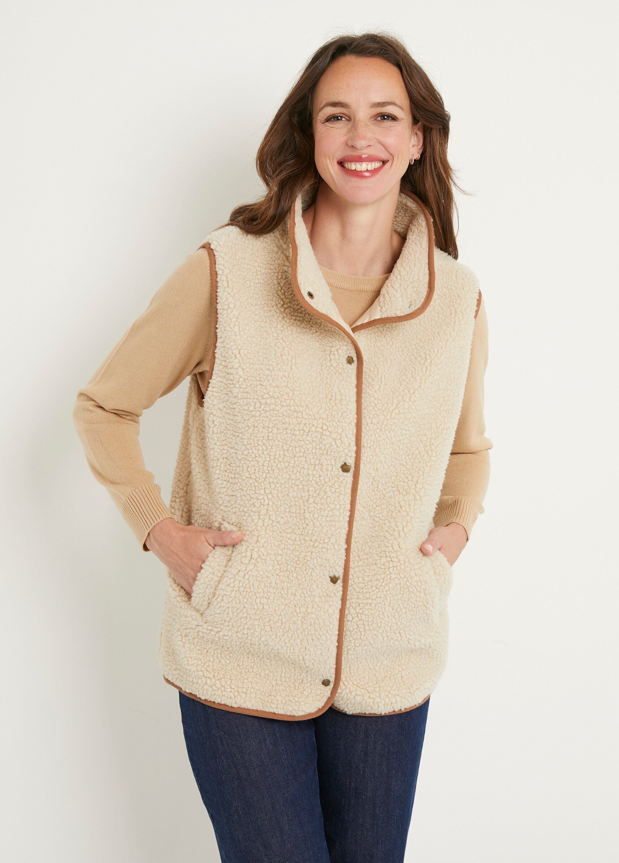 Ärmellose, hochgeschlossene Sherpa-Jacke