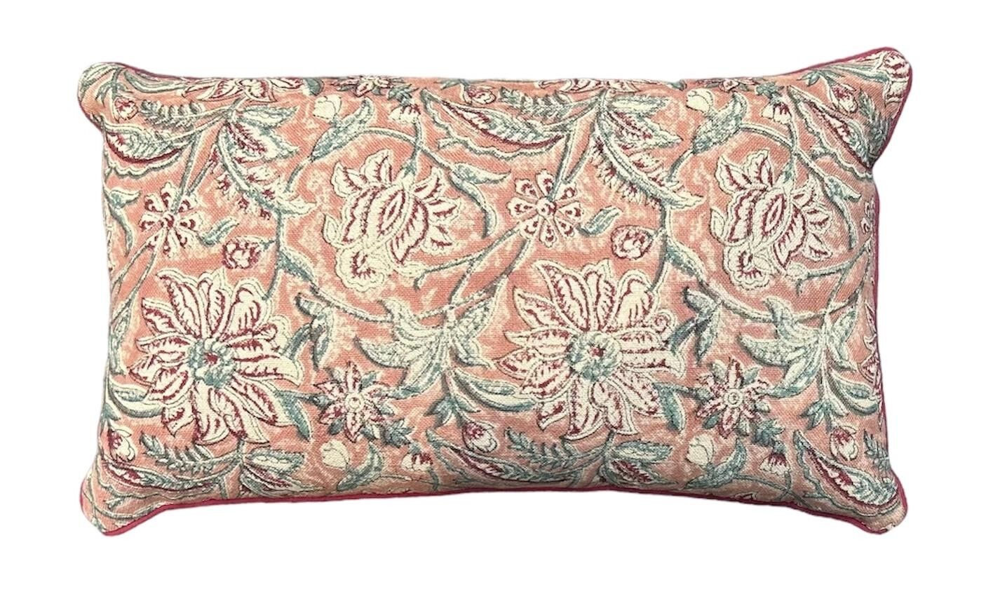 KISSEN AUS BAUMWOLLE MIT BLOCKDRUCK