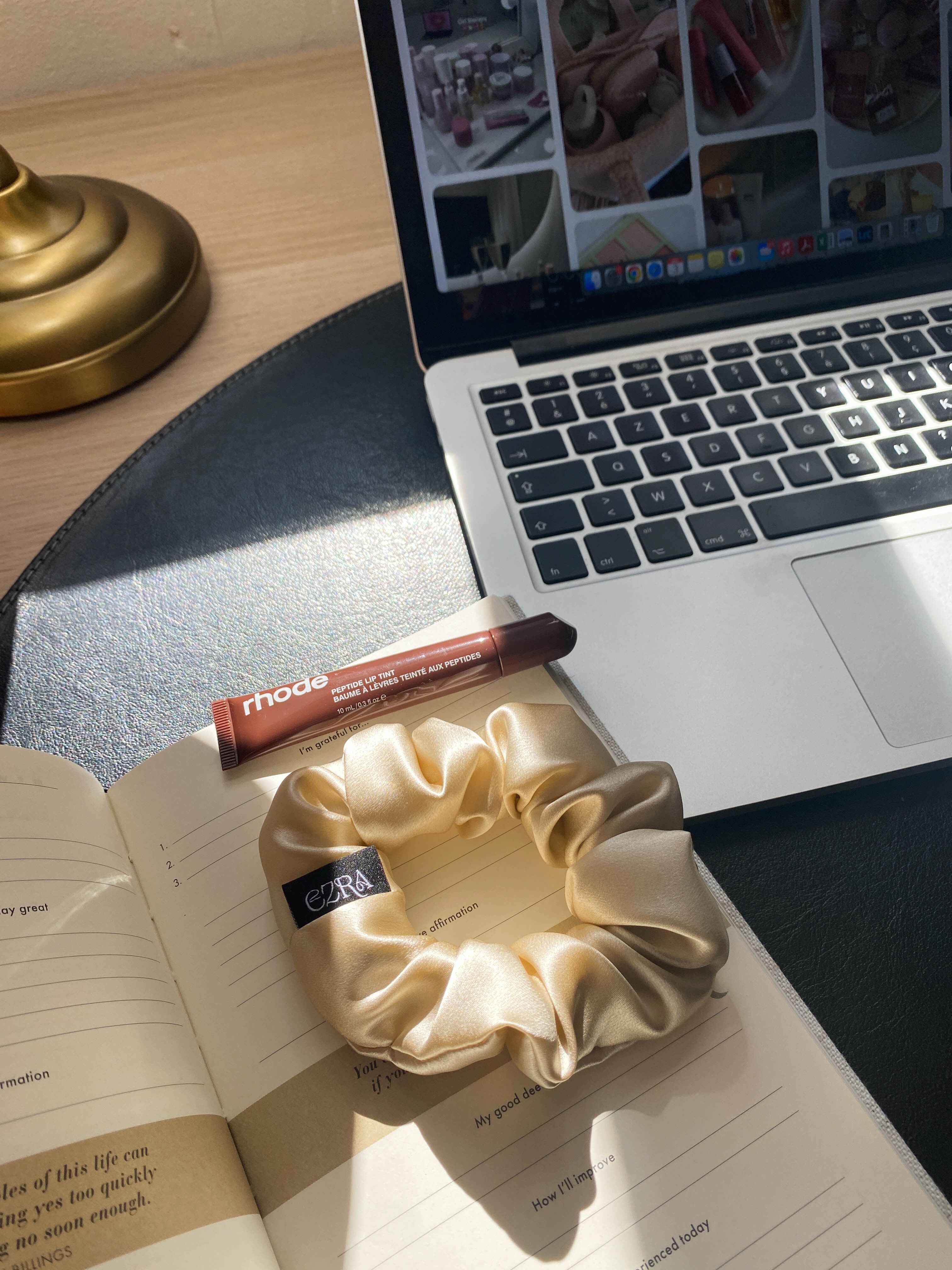 Pure Mulberry Silk Scrunchie | French Vanilla