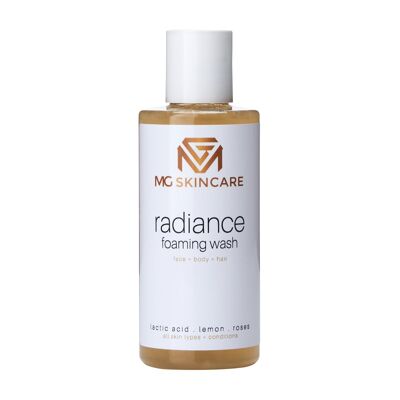 Mousse nettoyante MG Skincare Radiance pour tous les types de peau. 30 ml