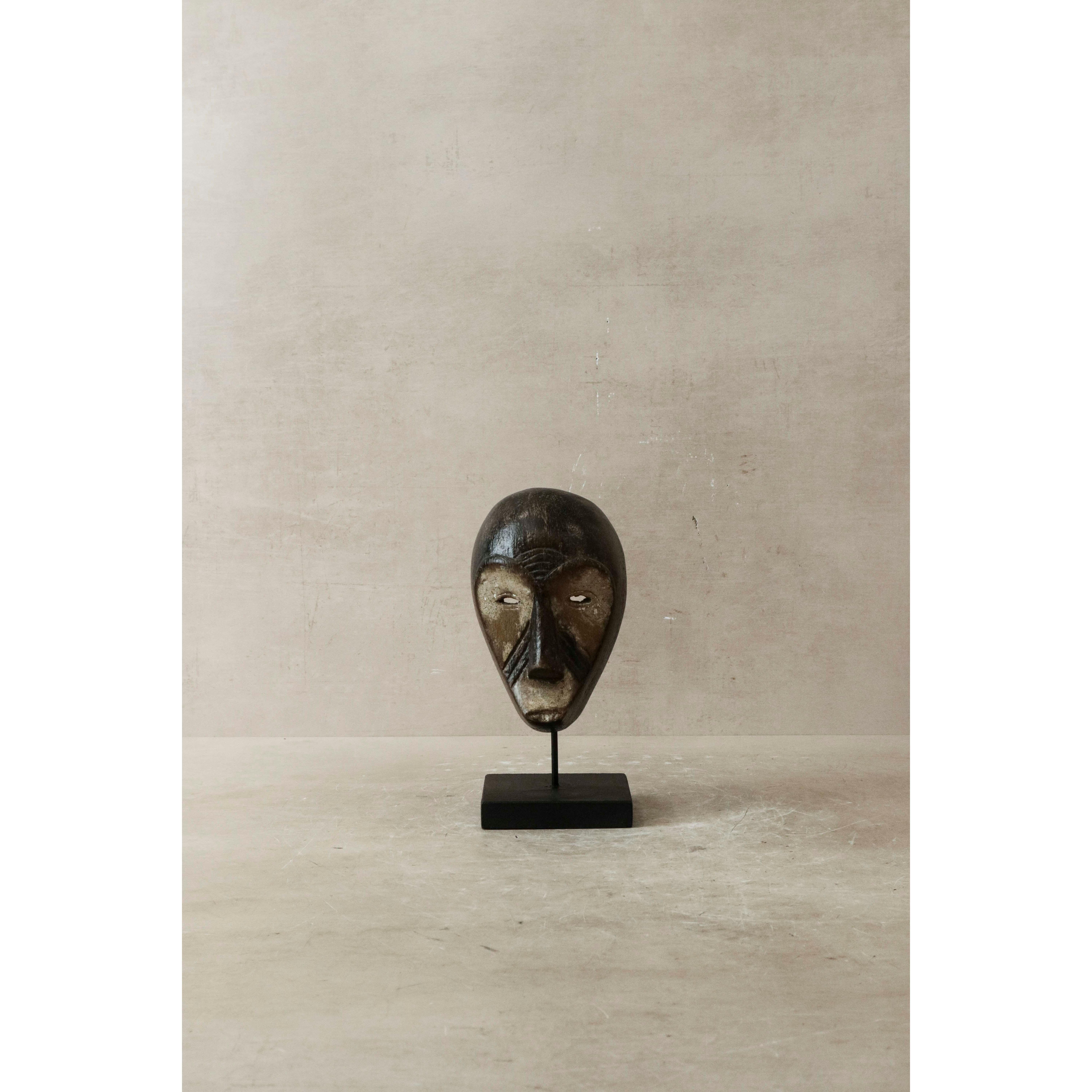 Masque africain sculpté à la main petit - 60.93