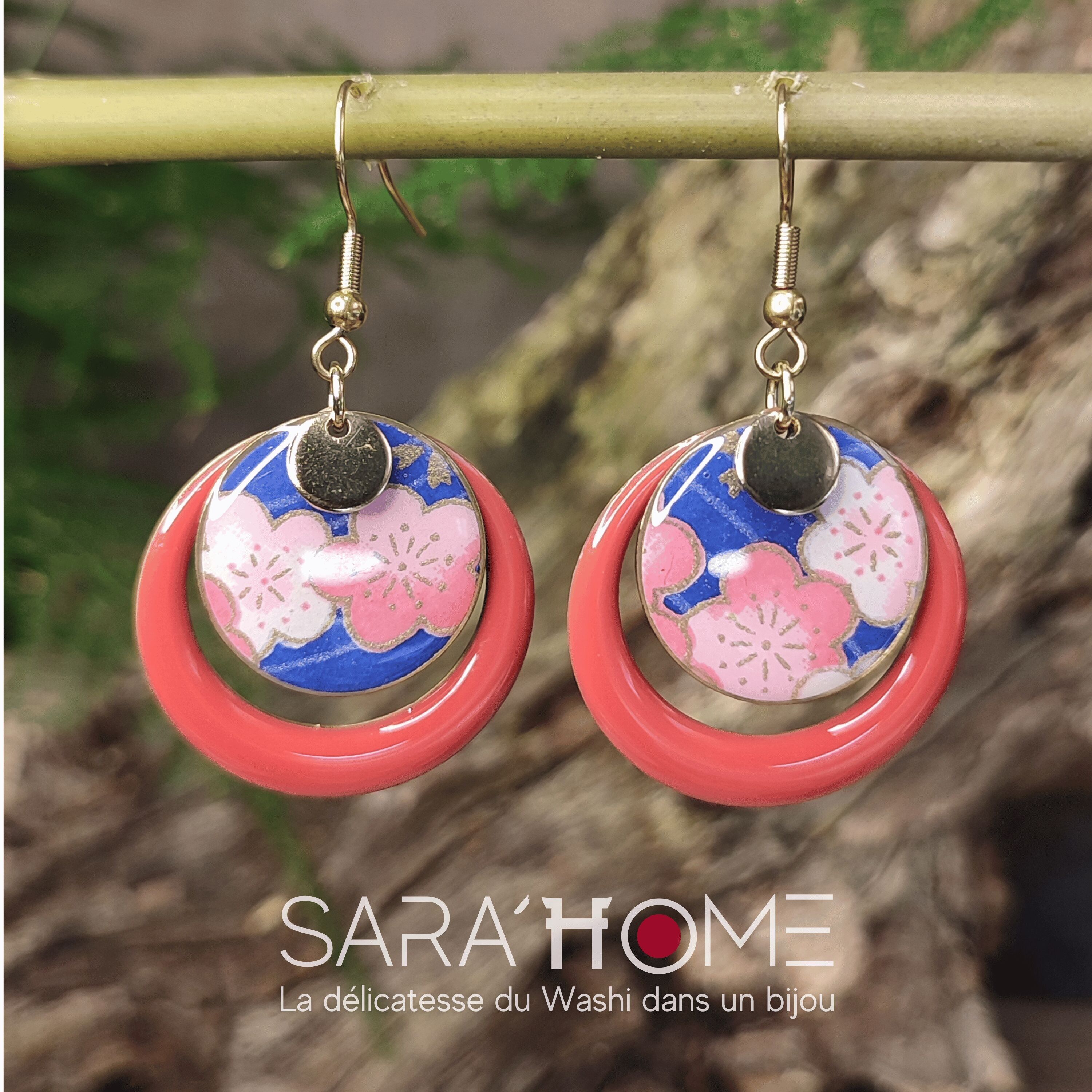 Orecchini NAO della collezione in carta giapponese con fiore blu reale e rosa