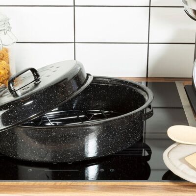 Carvara Black Enamel Small Casserole Dish