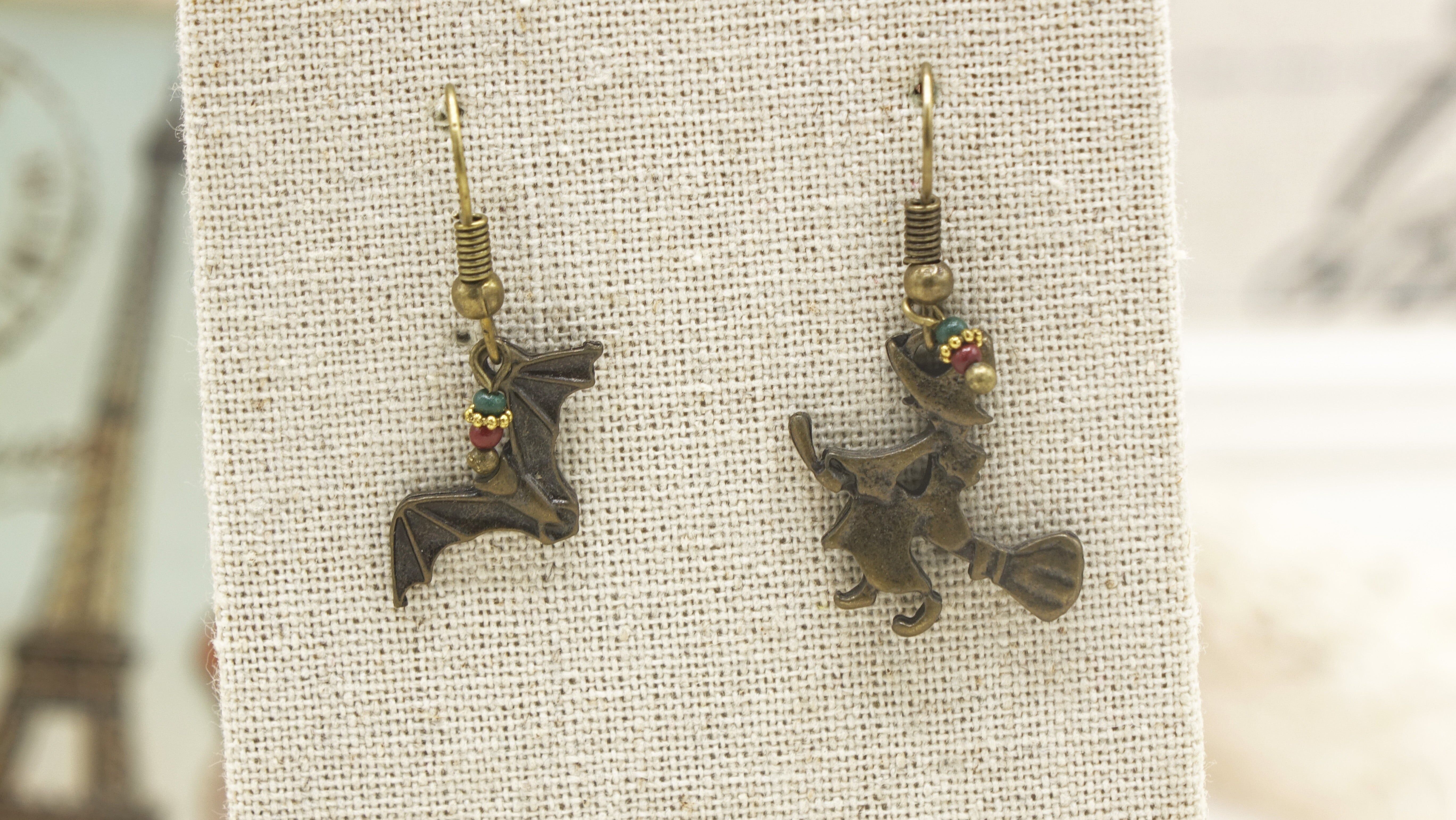 L'orecchino della strega e del pipistrello