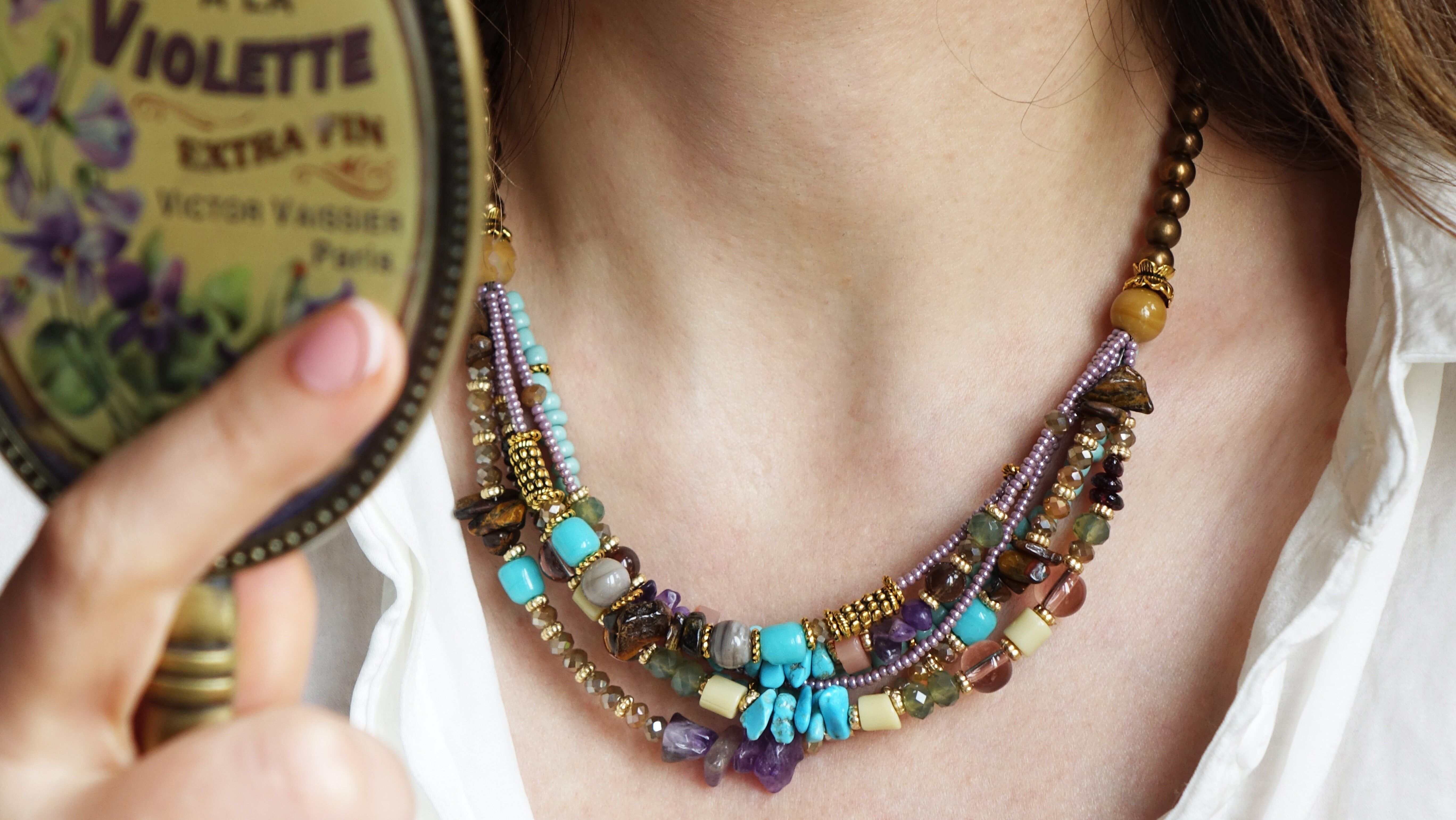 Boho-Perlen-Ethno-Halskette