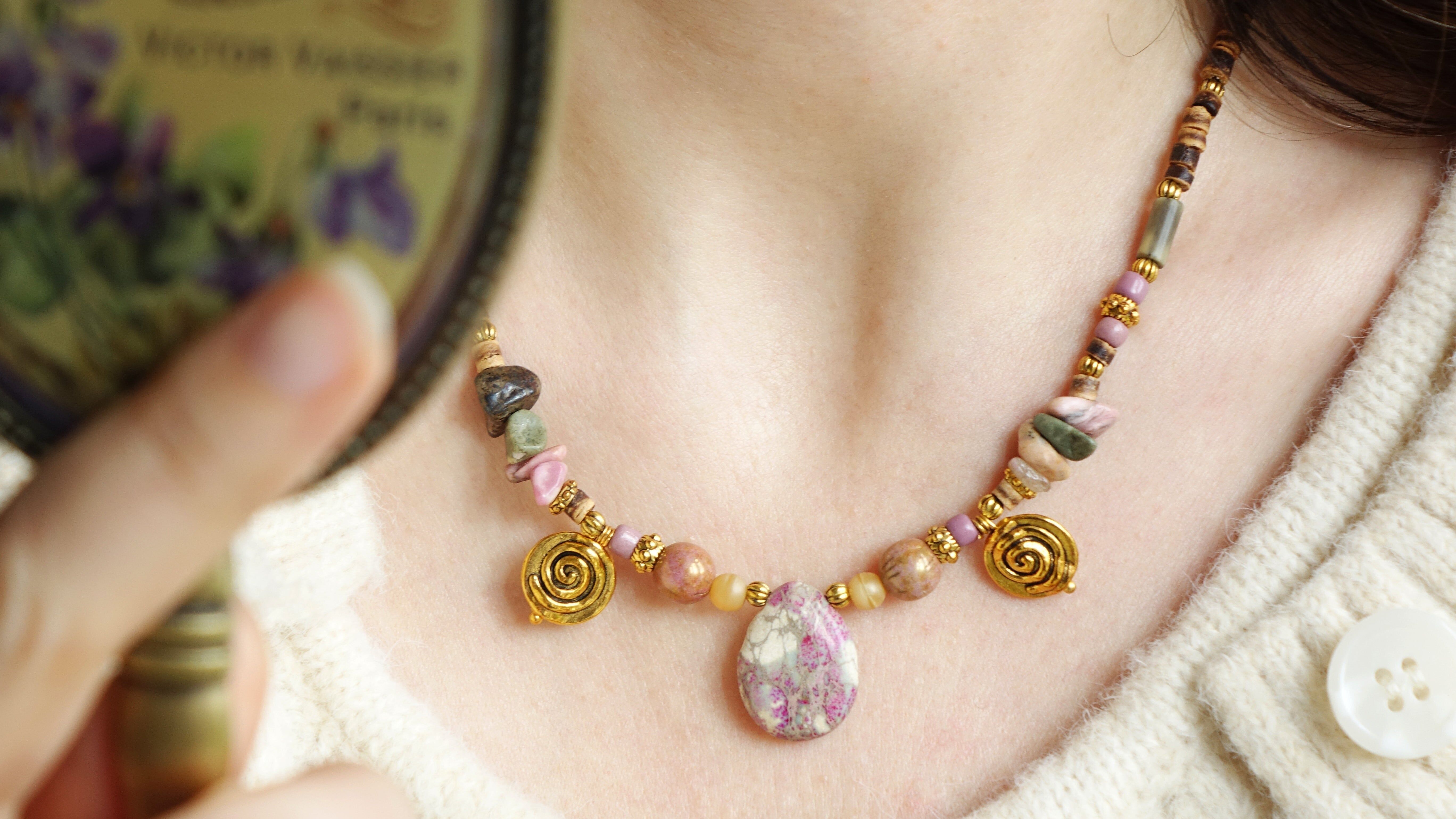 Variszit-Edelstein-Halskette