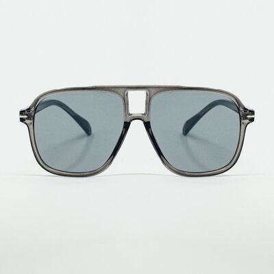 Lunettes de soleil ovales aviateur avec verres gris fumé en gris