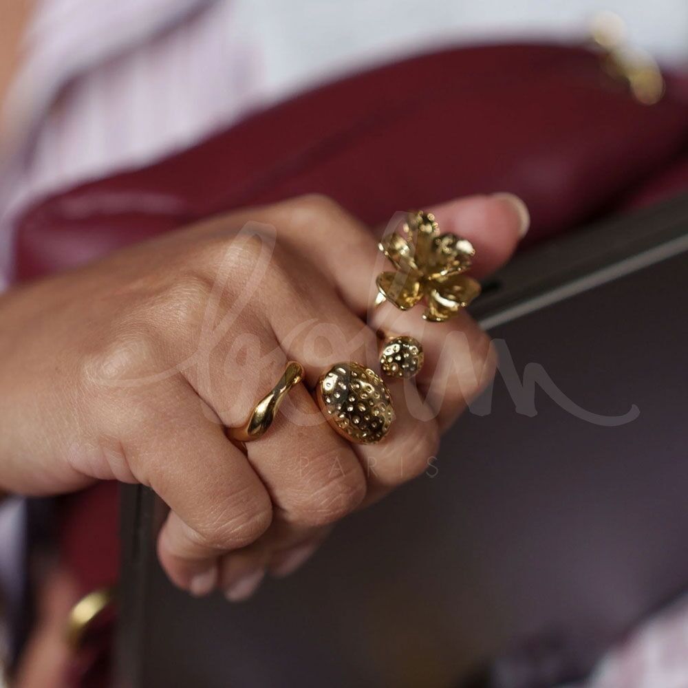 Offener Ludivine-Ring – oval und rund mit eingravierten Erbsen