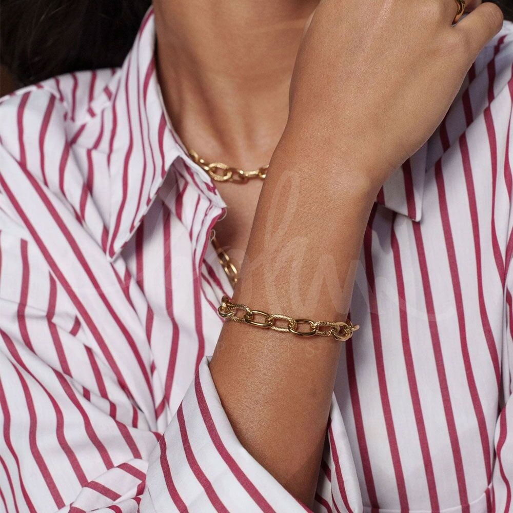 Louisa-Armband – Geflecht mit glatten und gestreiften ovalen Ringen