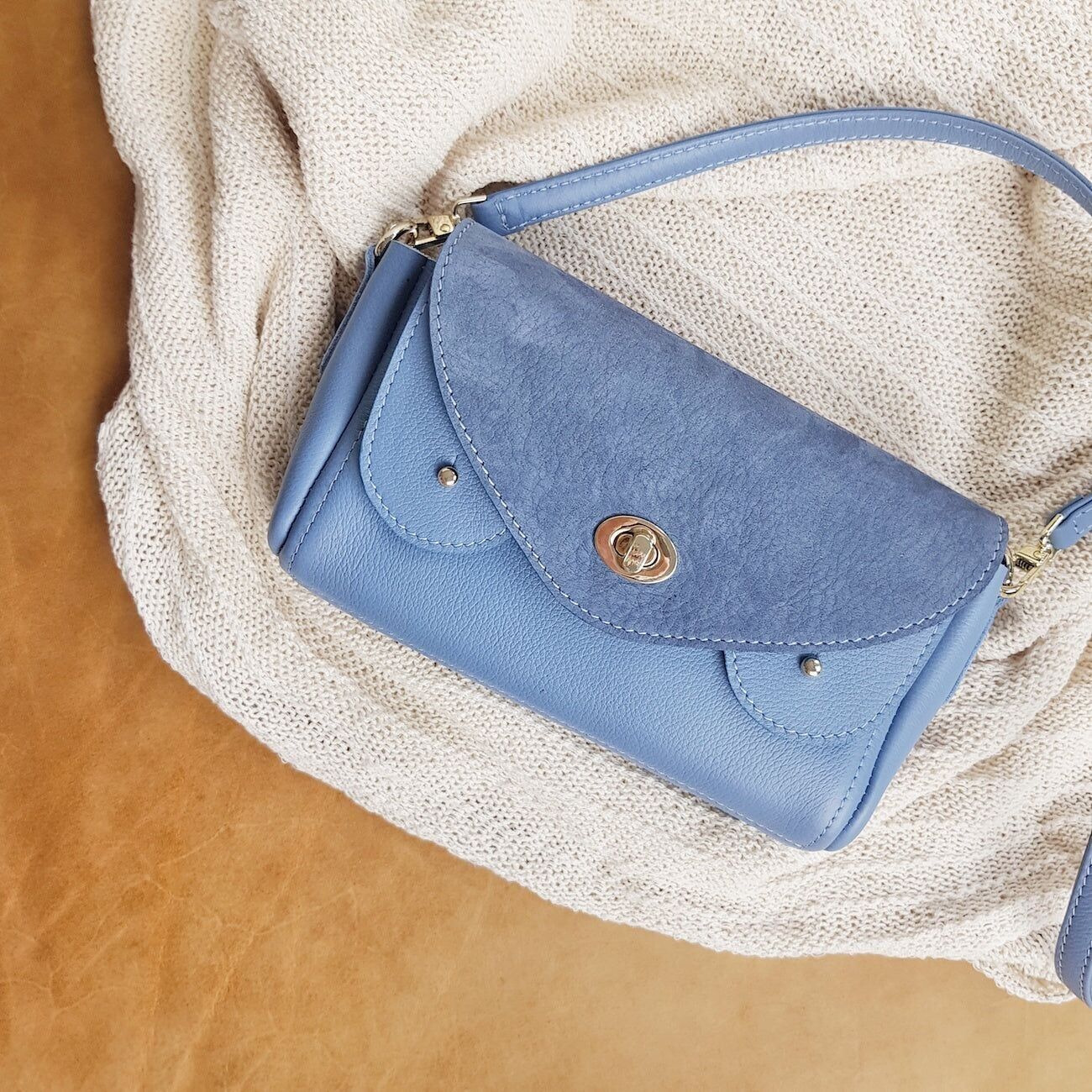 Bolso Bisou Cadillac 62