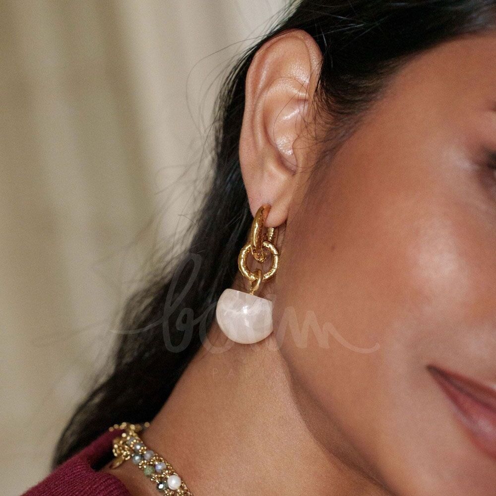 Perrine baumelnde Ohrringe – gehämmerte und Acetatringe