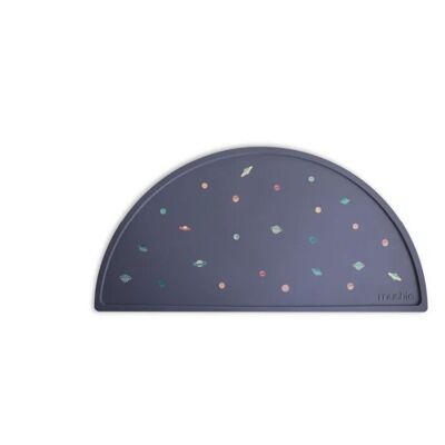 Mushie - Mantel individual de silicona - 100% libre de BPA, BPS, PVC y ftalatos - 45.72x22.52 cm - Color: patrón de planetas