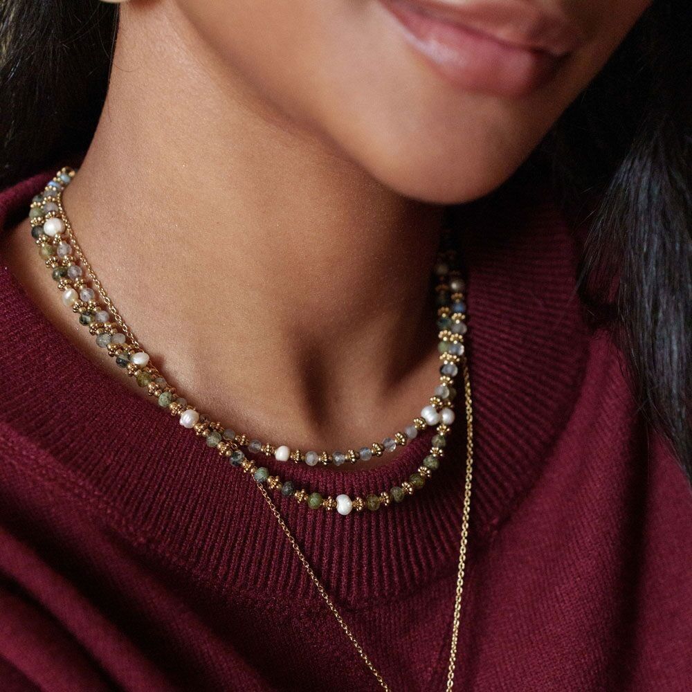Suzie-Halskette – Stahlperlen, Süßwasserperlen und Natursteine