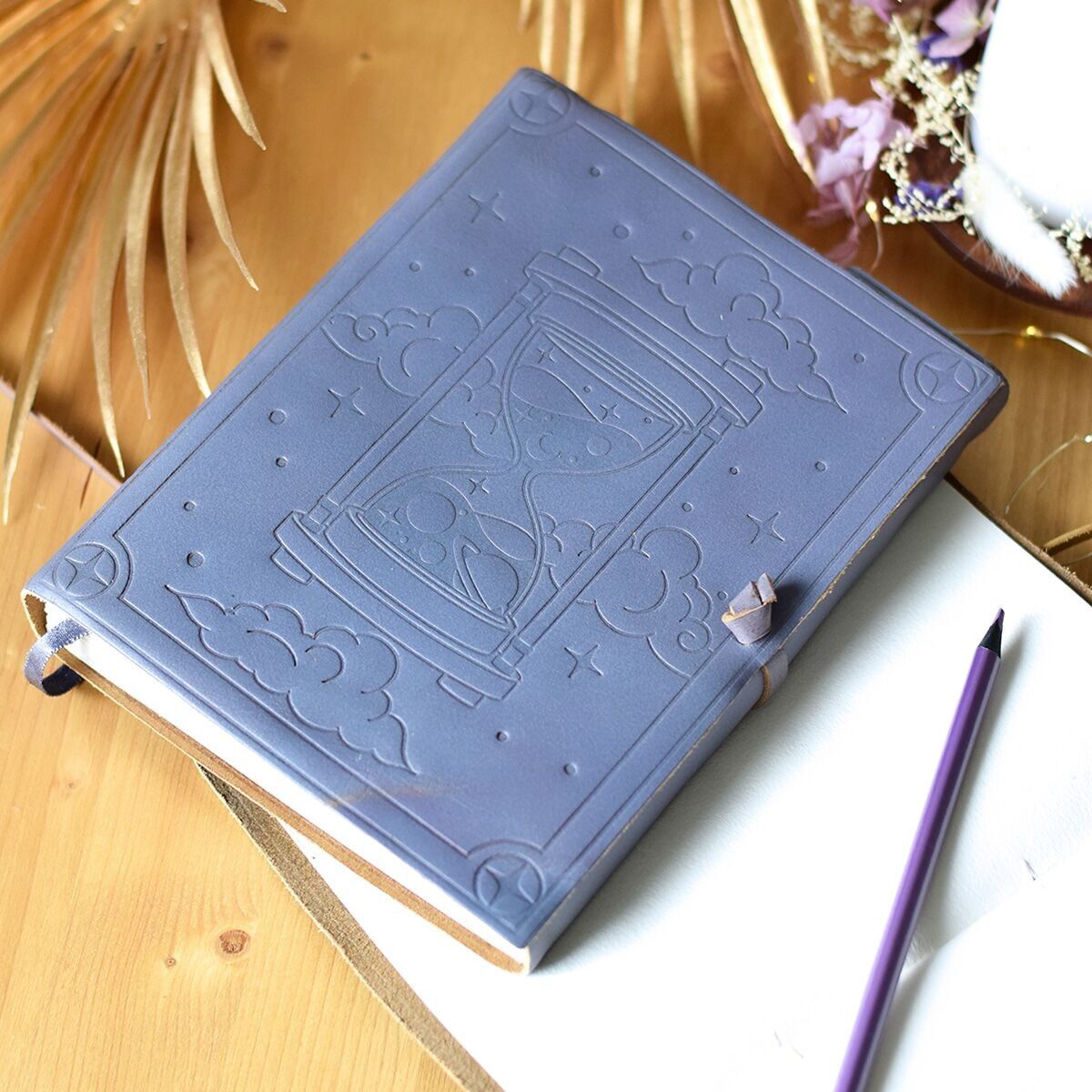 Air Element Leder-Grimoire