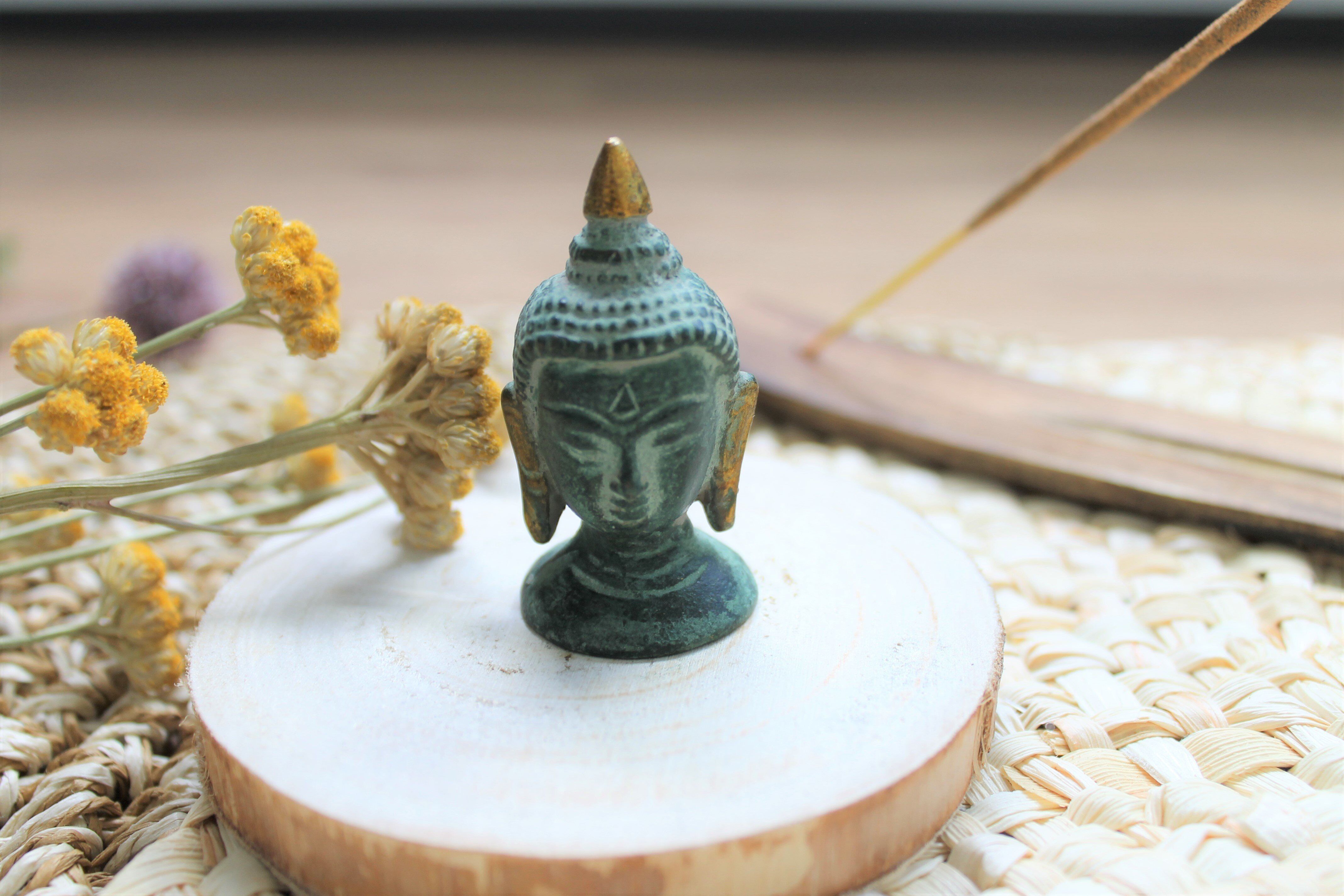 Statuetta Testa di Buddha in ottone verde antico 5 cm