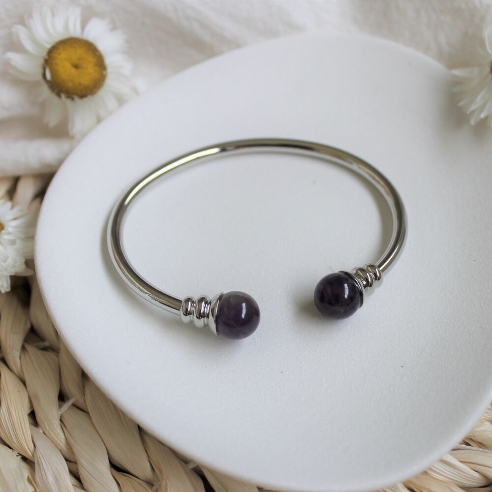 Bracciale in rame con magneti. Bracciale in metallo argentato con perline di ametista