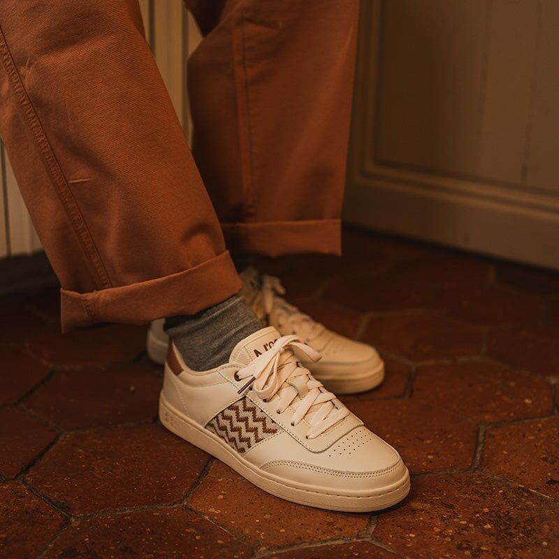 Sneakers basse in pelle beige e marrone - Saigon Classique '24