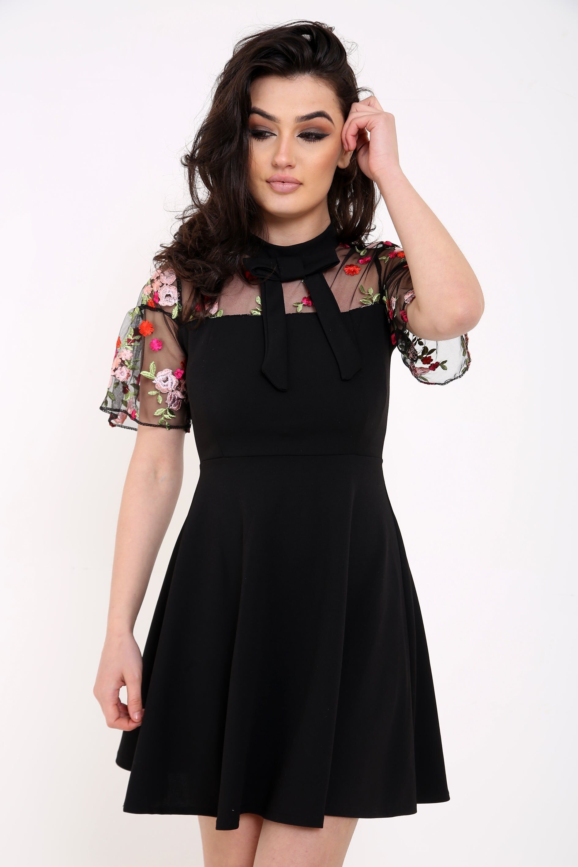 Abito skater con ricamo floreale in rete