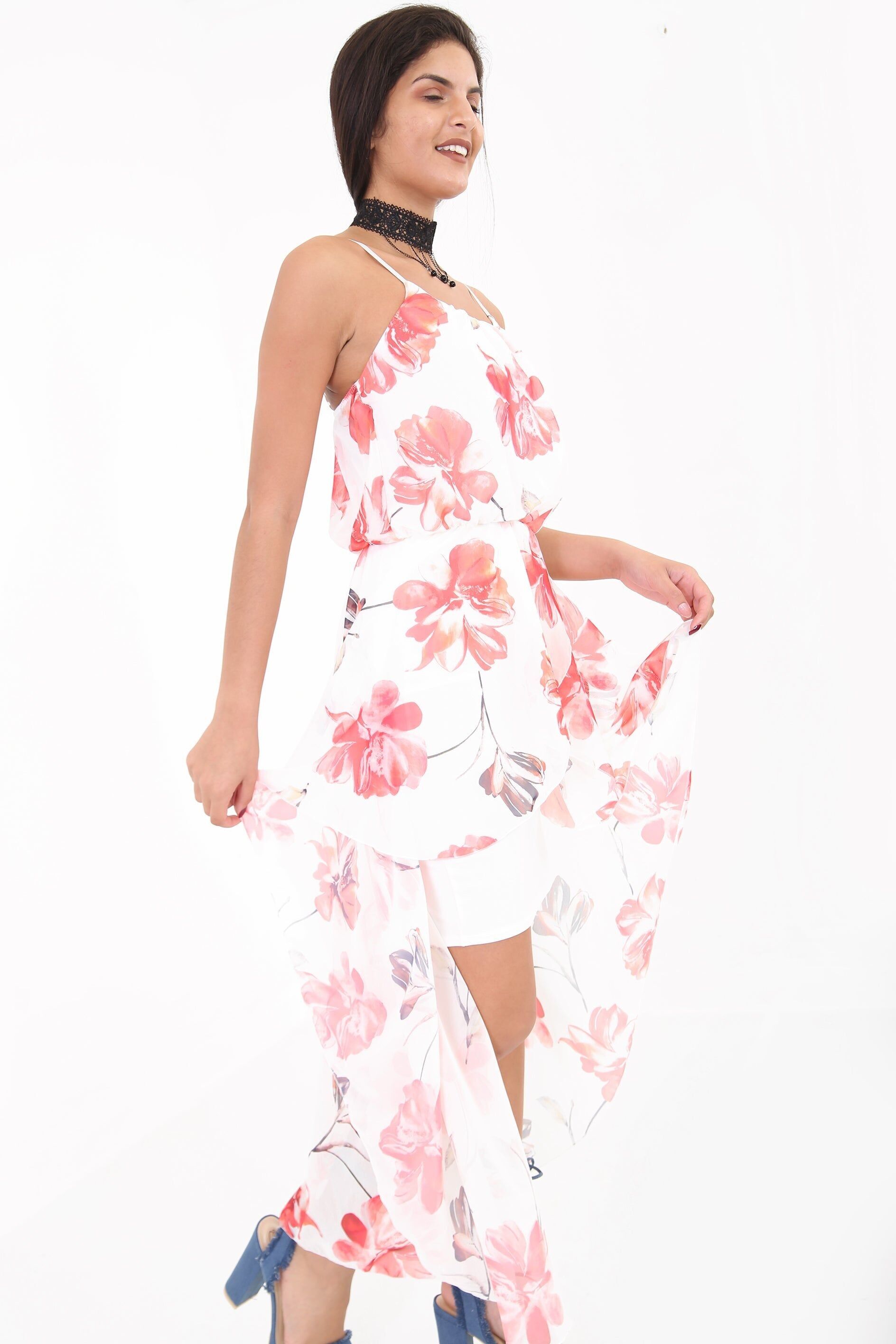 Abito in chiffon con orlo asimmetrico floreale e canotta